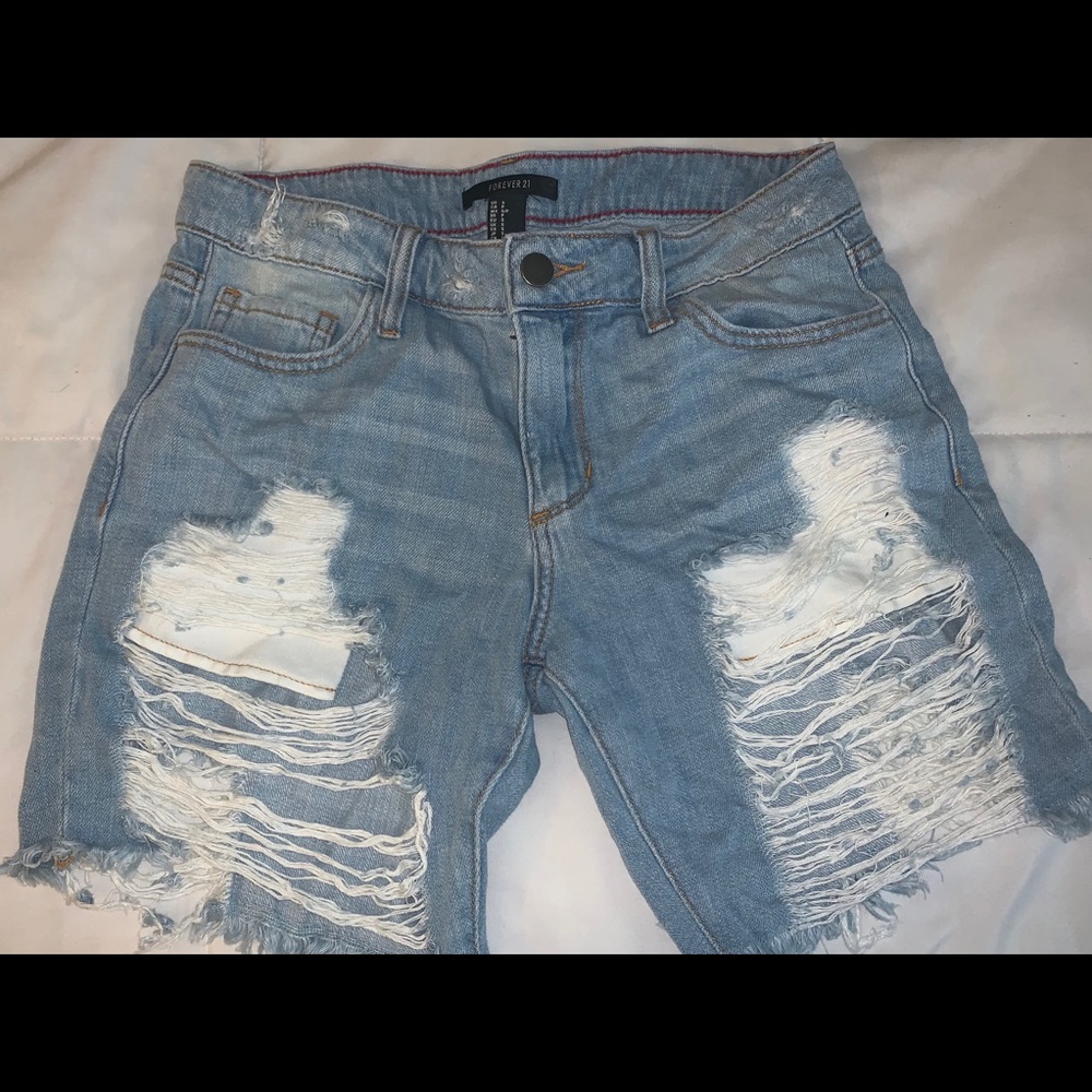 Never worn ! Loose fitting shorts from Forever !